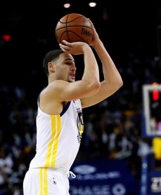 112-133. Thompson guía la victoria de los líderes Warriors 112-133. Thompson guía la victoria de los líderes Warriors