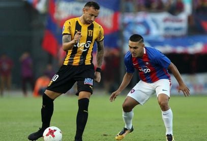 El campeón del Clausura paraguayo se hace esperar tras la derrota de Cerro El campeón del Clausura paraguayo se hace esperar tras la derrota de Cerro