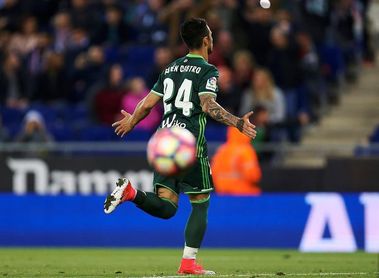 Las incógnitas sobre Tonny Sanabria y Campbell abren hueco a Rubén Castro Las incógnitas sobre Tonny Sanabria y Campbell abren hueco a Rubén Castro