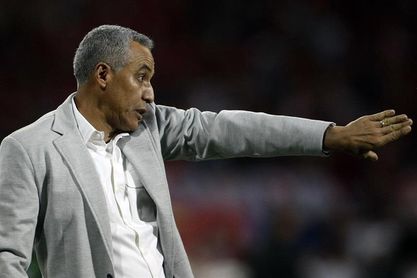 Alexis Mendoza dejará Ecuador para suceder a Comesaña como técnico del Junior Alexis Mendoza dejará Ecuador para suceder a Comesaña como técnico del Junior