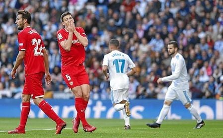 Lenglet se vio desbordado. Lenglet se vio desbordado.