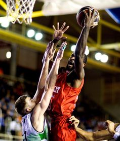 83-78. Una remontada a tiempo da la victoria al Fuenlabrada 83-78. Una remontada a tiempo da la victoria al Fuenlabrada
