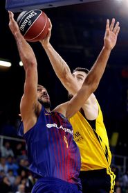 91-93. San Miguel castiga a un irregular Barcelona en la prórroga 91-93. San Miguel castiga a un irregular Barcelona en la prórroga