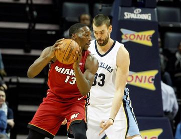 Mirotic se reivindica en su debut como titular; pierden Marc, Ibaka y Abrines Mirotic se reivindica en su debut como titular; pierden Marc, Ibaka y Abrines