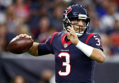 Tom Savage defiende a Bill O´Brien en la polémica por su conmoción cerebral Tom Savage defiende a Bill O´Brien en la polémica por su conmoción cerebral