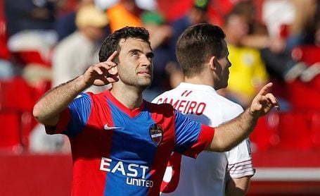 El Levante sólo ha ganado dos de sus catorce partidos en el campo del Sevilla El Levante sólo ha ganado dos de sus catorce partidos en el campo del Sevilla