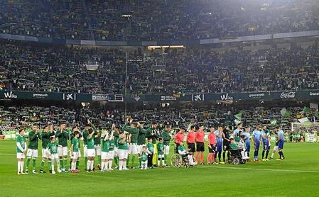 Las gradas del Benito Villamarín abarrotadas en el partido ante el Girona. Las gradas del Benito Villamarín abarrotadas en el partido ante el Girona.