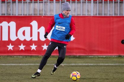 Griezmann no incluye a Benzema entre los cinco mejores franceses del año Griezmann no incluye a Benzema entre los cinco mejores franceses del año