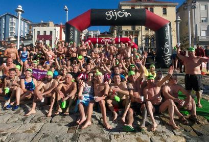 Los hermanos Jorge y María Lara se imponen en la Travesía de Navidad de Gijón Los hermanos Jorge y María Lara se imponen en la Travesía de Navidad de Gijón