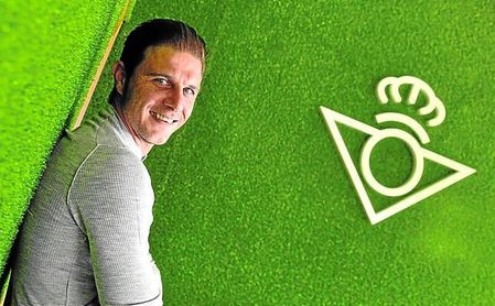 Joaquín posa para ESTADIO Deportivo. Joaquín posa para ESTADIO Deportivo.