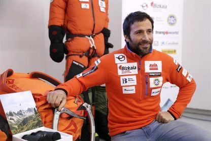Txikon repite con ocho sherpas que ya le acompañaron el año pasado Txikon repite con ocho sherpas que ya le acompañaron el año pasado