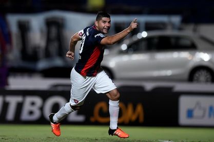Néstor Ortigoza ficha por Rosario Central Néstor Ortigoza ficha por Rosario Central