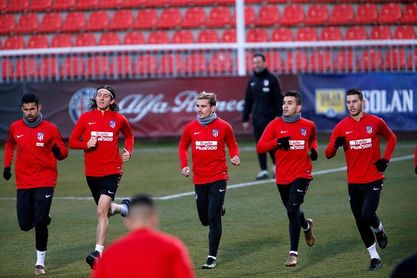 Filipe Luis sufre una lesión muscular de grado I en el muslo derecho Filipe Luis sufre una lesión muscular de grado I en el muslo derecho