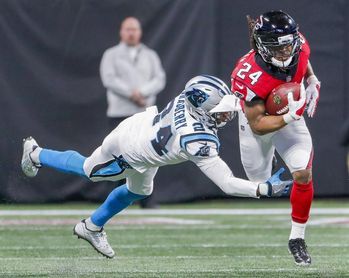 22-10. Bryant da a los Falcons el boleto a los playoffs y se enfrentarán a los Rams 22-10. Bryant da a los Falcons el boleto a los playoffs y se enfrentarán a los Rams
