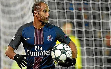 "Si viene Lucas Moura estaré contento y si no, también" "Si viene Lucas Moura estaré contento y si no, también"