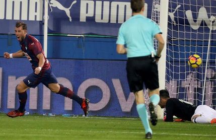 Sergi Enrich estará cerca de seis semanas de baja por una lesión de rodilla Sergi Enrich estará cerca de seis semanas de baja por una lesión de rodilla