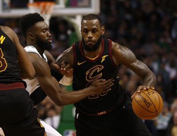 91-89. James y los Cavaliers, sin Love, ganan pero no mejoran en su juego 91-89. James y los Cavaliers, sin Love, ganan pero no mejoran en su juego