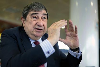 Lendoiro aboga por la "máxima unión" en el Dépor y por elecciones en junio Lendoiro aboga por la "máxima unión" en el Dépor y por elecciones en junio