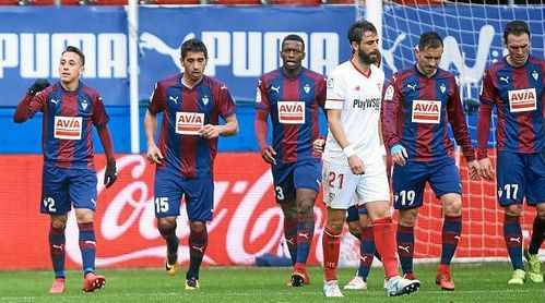 El Sevilla vive entre sus dos realidades El Sevilla vive entre sus dos realidades