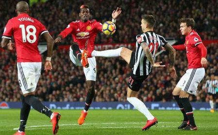Dudas en el Manchester United a diez días de las Champions Dudas en el Manchester United a diez días de las Champions