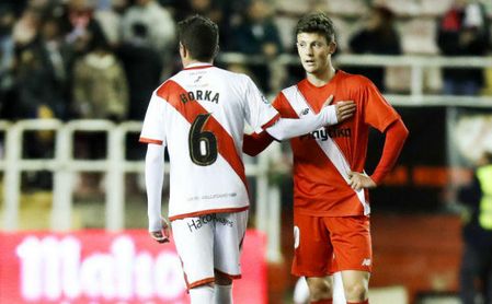 2-0: Javi Guerra y Bebé hunden al Sevilla Atlético 2-0: Javi Guerra y Bebé hunden al Sevilla Atlético