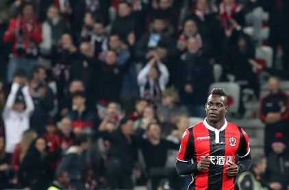 El Niza denuncia gritos racistas contra Balotelli en un partido de Liga El Niza denuncia gritos racistas contra Balotelli en un partido de Liga