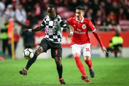 El Benfica, líder tras vencer al Boavista (4-0) El Benfica, líder tras vencer al Boavista (4-0)