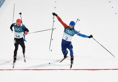 Fourcade rubrica su doblete en un final de ´foto finish´ Fourcade rubrica su doblete en un final de ´foto finish´