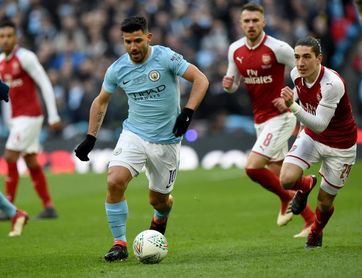 Otamendi: "Agüero está siempre entre los mejores delanteros del mundo" Otamendi: "Agüero está siempre entre los mejores delanteros del mundo"