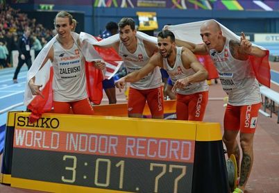 Lavillenie triple campeón, Polonia bate el récord mundial ...