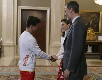 Javier Fernández recibe el reconocimiento del COE por su medalla de PyeongChang 2018 Javier Fernández recibe el reconocimiento del COE por su medalla de PyeongChang 2018