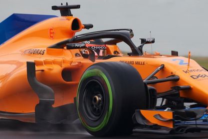 Un problema eléctrico vuelve a condenar a McLaren al garaje Un problema eléctrico vuelve a condenar a McLaren al garaje