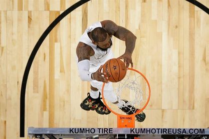 108-113. James logró un doble-doble en la victoria de los Cavaliers 108-113. James logró un doble-doble en la victoria de los Cavaliers