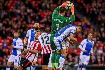 2-0. Raúl García y Kepa enseñan el camino de la remontada 2-0. Raúl García y Kepa enseñan el camino de la remontada