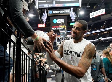 98-90. Aldridge y los Spurs logran el quinto triunfo consecutivo 98-90. Aldridge y los Spurs logran el quinto triunfo consecutivo