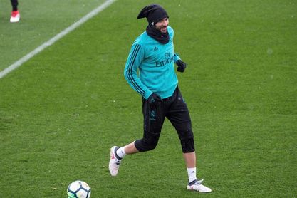 Los cuatro jugadores disponibles se entrenan junto al Castilla Los cuatro jugadores disponibles se entrenan junto al Castilla