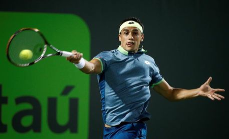 El argentino Kicker no puede con el joven Tiafoe en la primera ronda de Miami El argentino Kicker no puede con el joven Tiafoe en la primera ronda de Miami