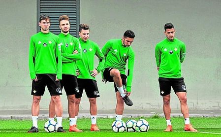 El buen trato de balón no se negocia, ni en el Betis ni en el Betis Deportivo. El buen trato de balón no se negocia, ni en el Betis ni en el Betis Deportivo.