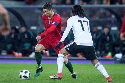 El egipcio Elneny firma un nuevo contrato "de larga duración" con el Arsenal El egipcio Elneny firma un nuevo contrato "de larga duración" con el Arsenal
