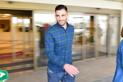 Adán abandona la clínica y ya se recupera en casa Adán abandona la clínica y ya se recupera en casa