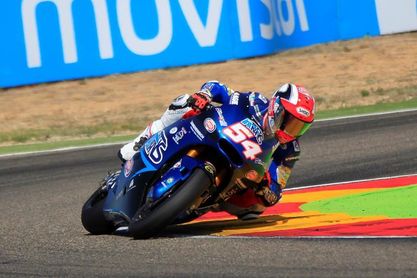 Pasini controla gracias a la lluvia y Márquez mejora Pasini controla gracias a la lluvia y Márquez mejora