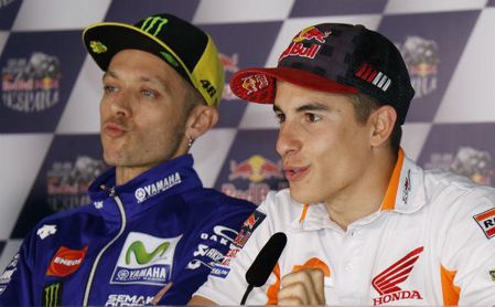 Rossi carga contra Márquez y asegura: "Es peligroso, tengo miedo de él" Rossi carga contra Márquez y asegura: "Es peligroso, tengo miedo de él"