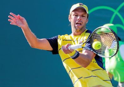 Los argentinos Zeballos y Kicker pasan con solvencia a octavos de final en el Torneo de Houston Los argentinos Zeballos y Kicker pasan con solvencia a octavos de final en el Torneo de Houston