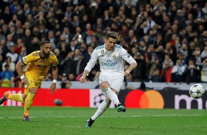 "L´Équipe" dice que el penalti del Real Madrid es "justificado" "L´Équipe" dice que el penalti del Real Madrid es "justificado"