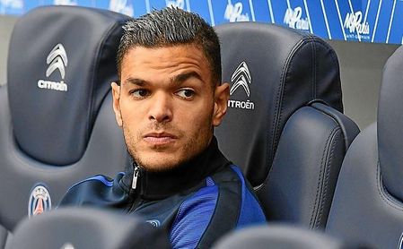 Ben Arfa lleva un año sin jugar en el PSG y quedará libre en junio. Ben Arfa lleva un año sin jugar en el PSG y quedará libre en junio.