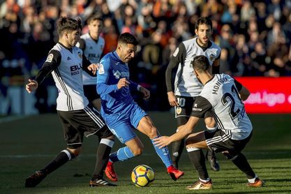 El Valencia, a por la Champions ante Getafe que quiere acercarse a Europa El Valencia, a por la Champions ante Getafe que quiere acercarse a Europa