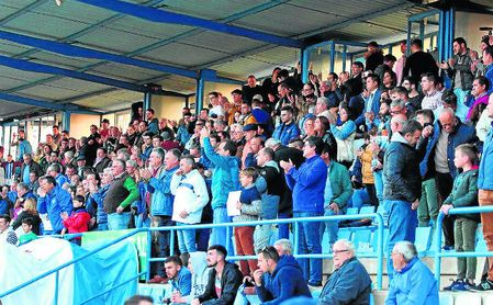 Le retiran la amarilla a Núñez y podrá estar ante el Jumilla Le retiran la amarilla a Núñez y podrá estar ante el Jumilla