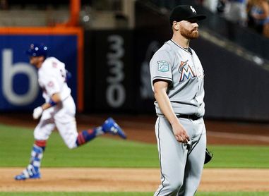 1-2. Los Marlins se imponen a los Mets en Nueva York 1-2. Los Marlins se imponen a los Mets en Nueva York