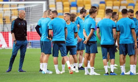 Zidane: "Como dijo Isco, el marrón del once me lo como yo" Zidane: "Como dijo Isco, el marrón del once me lo como yo"