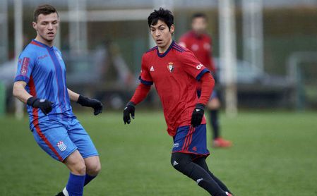 Borja Lasso se despide del Osasuna. Borja Lasso se despide del Osasuna.
